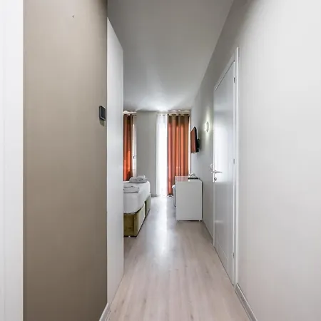 Vh Eurostar & Private Hotel 4*